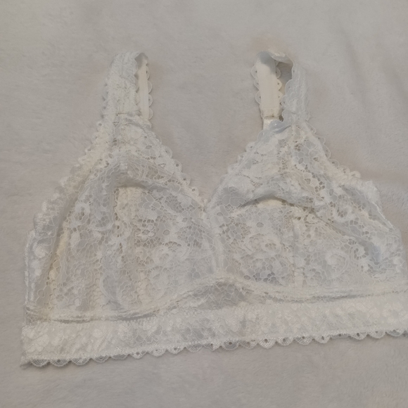 PARFAIT Adriana Bralette, Non-Wired  Supportive Lace Bralette - Picture 3 of 9